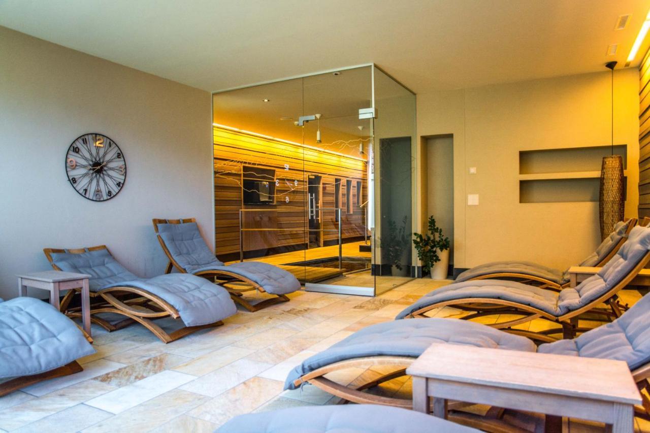 Apartment Alpenrose 2.5 Mit Mitbenutzung Spa & Wellness - Griwa Rent Ag Beatenberg Eksteriør billede